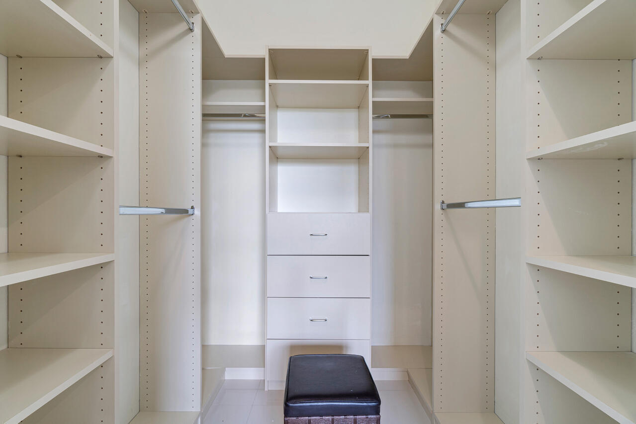 ST ANDREWS AT POLO CLUB CONDO - Residential Lease