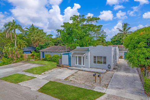 516 Nathan Hale Road West Palm Beach FL 33405