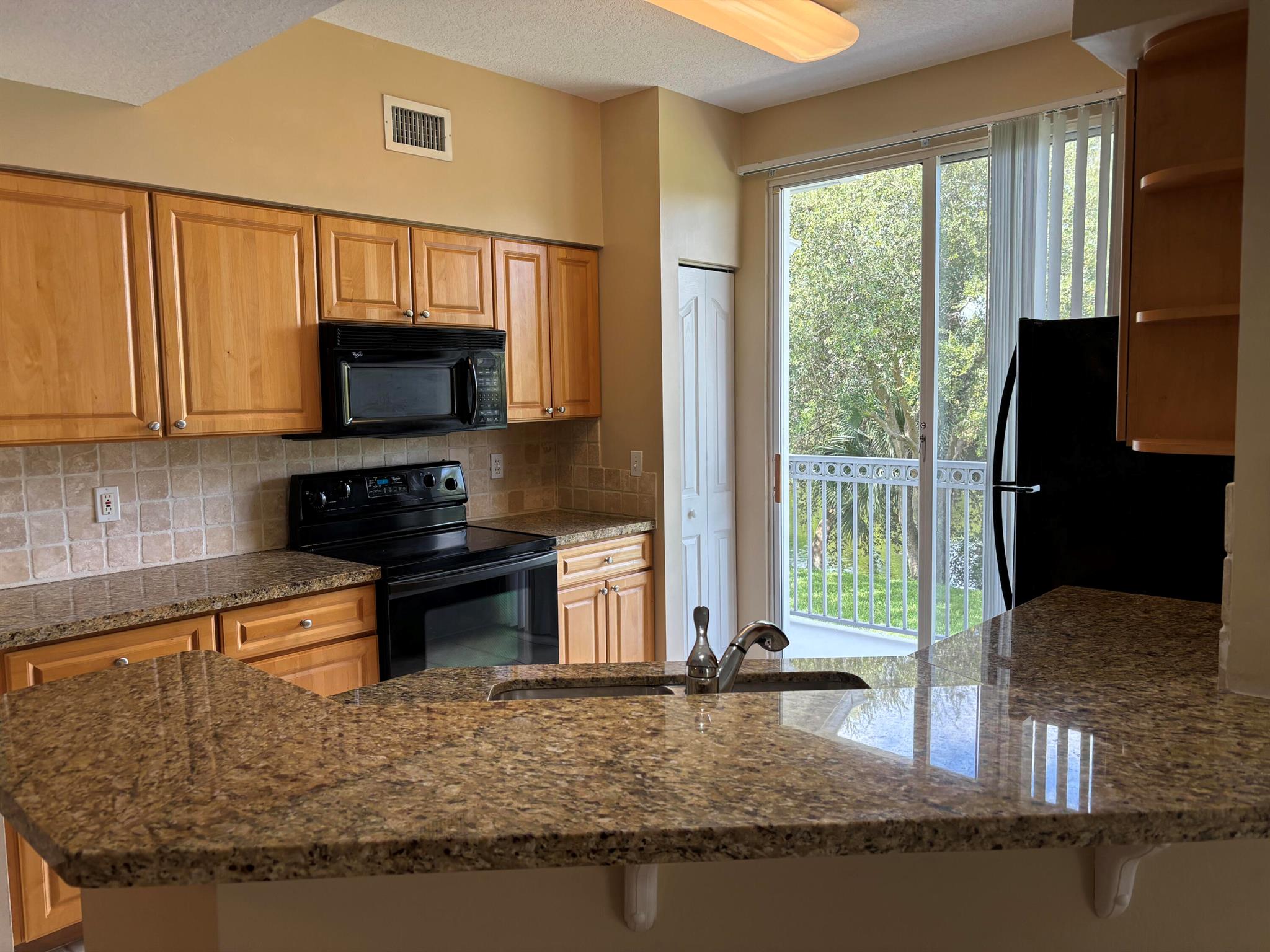 TIERRA VERDE AT DELRAY BE - Residential Lease