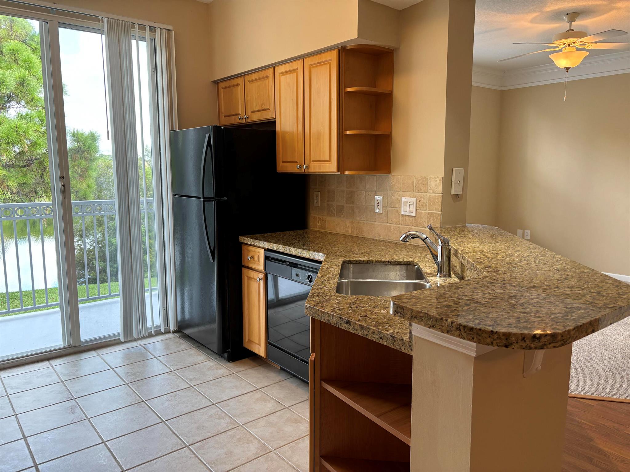 TIERRA VERDE AT DELRAY BE - Residential Lease