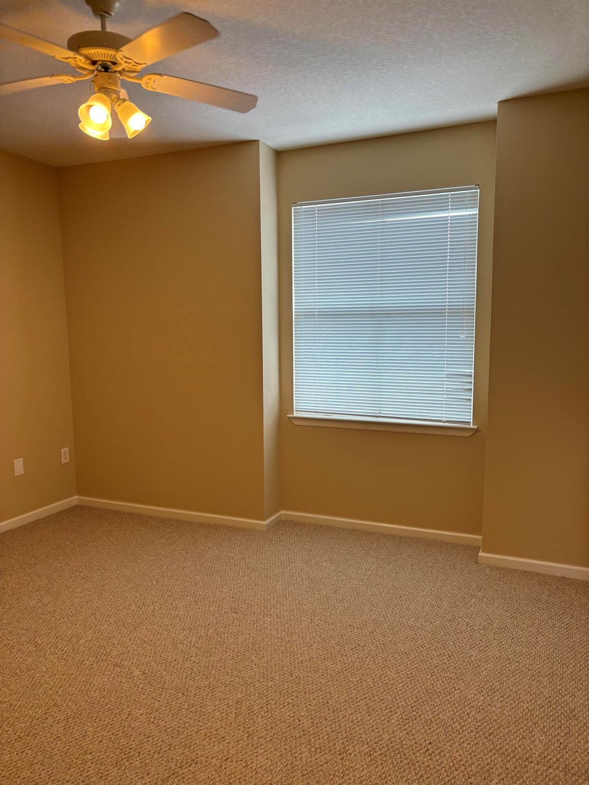 TIERRA VERDE AT DELRAY BE - Residential Lease