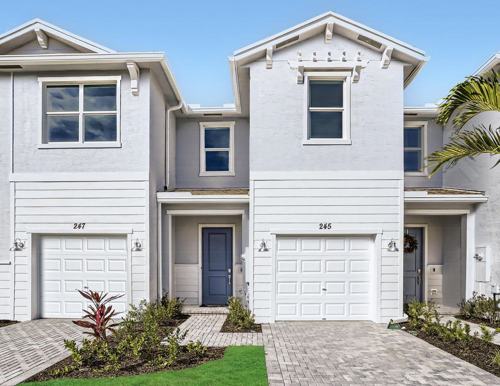 Photo of 385 SE Crossoak Lane, Port Saint Lucie, FL 34984 (MLS # R11033933)