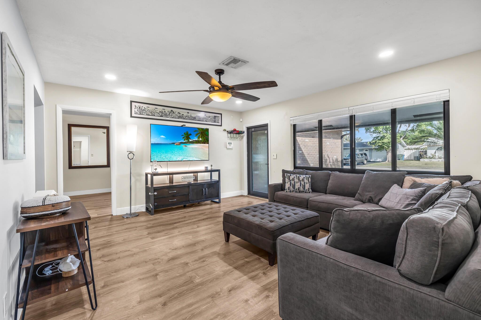 ROYAL PALM ACRES - Residential