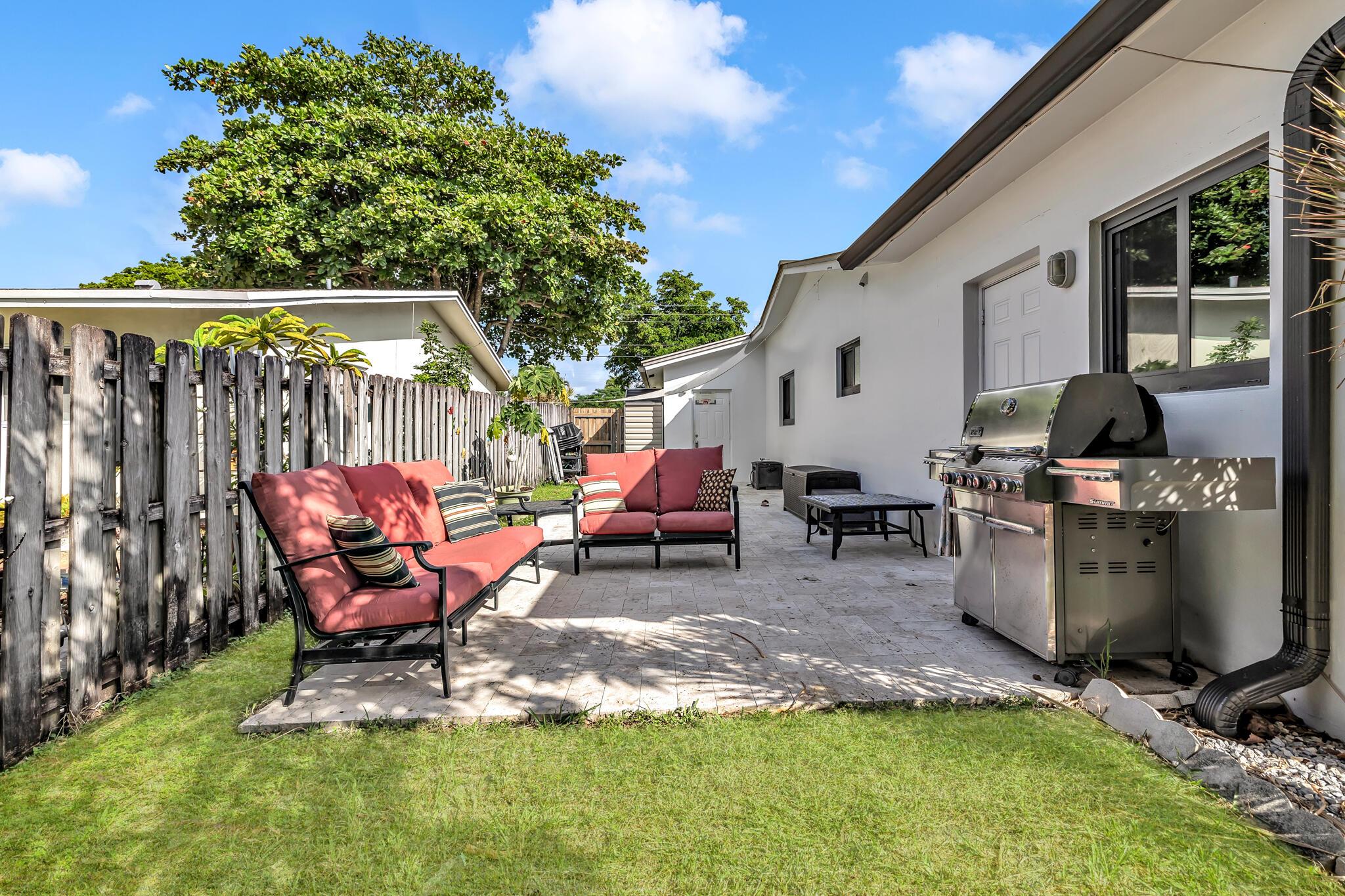 ROYAL PALM ACRES - Residential