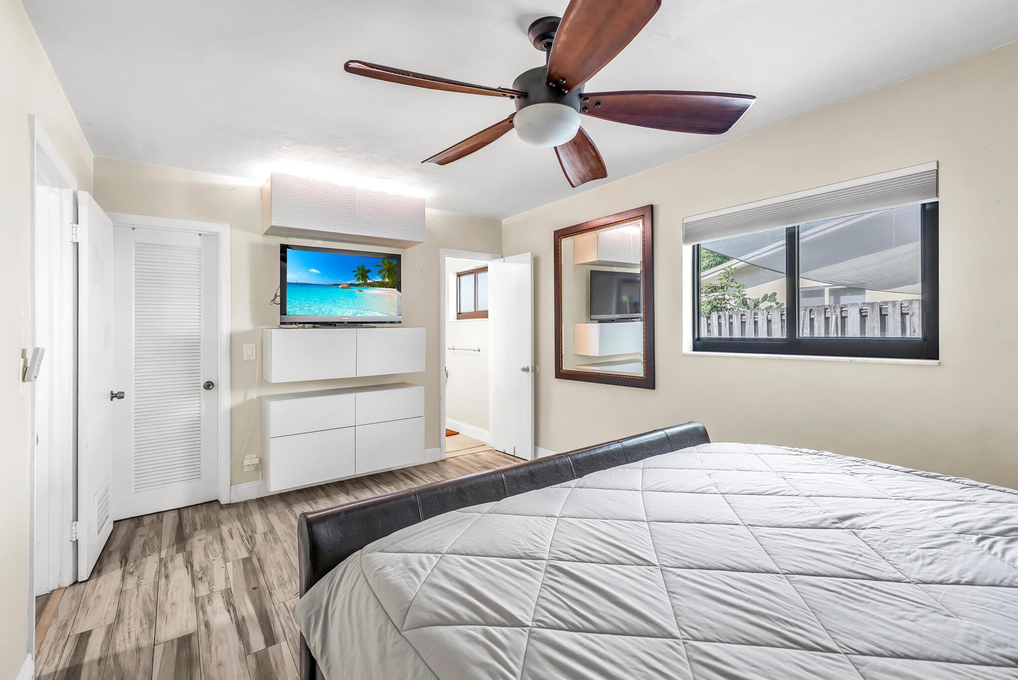 ROYAL PALM ACRES - Residential
