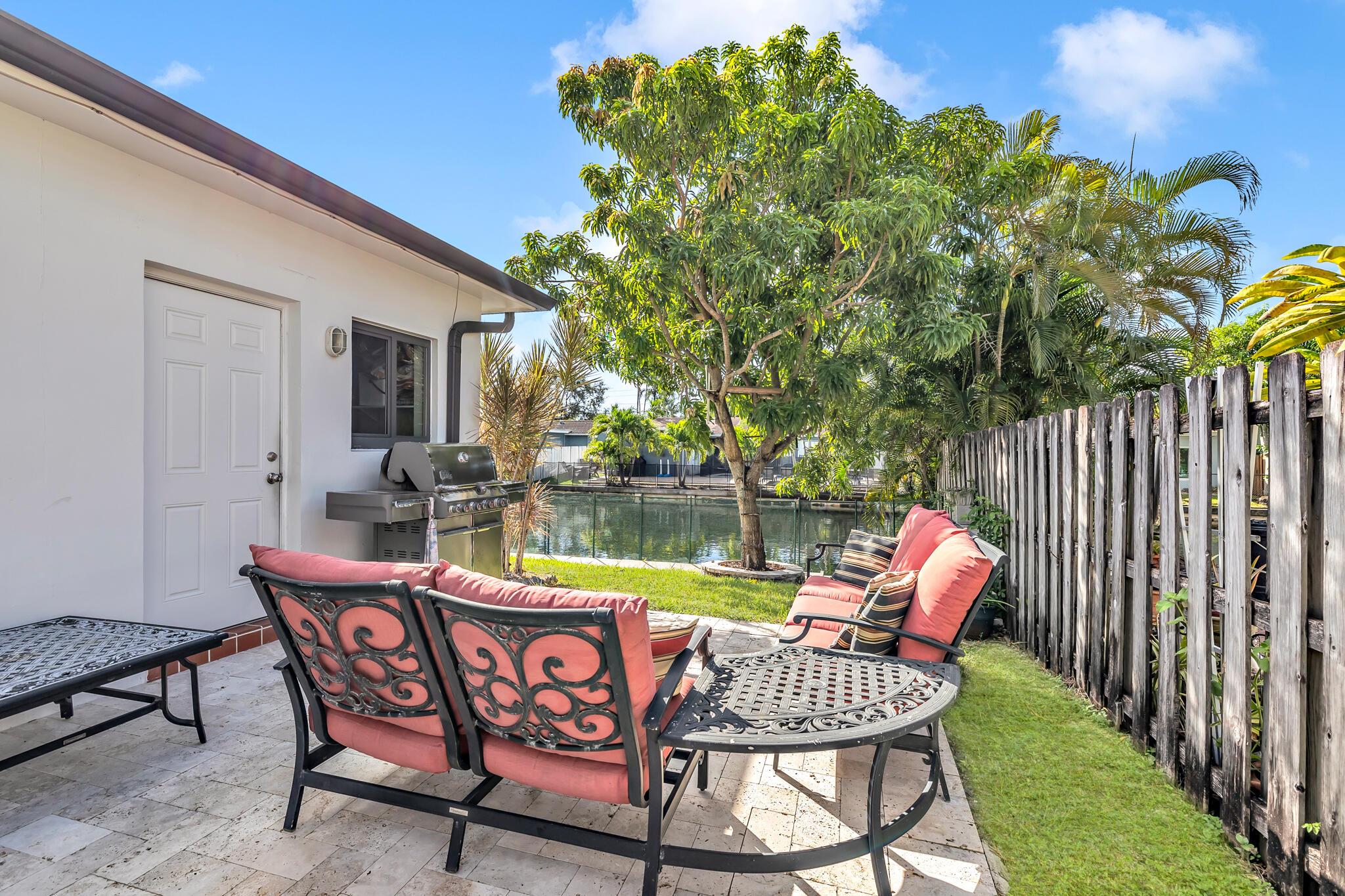 ROYAL PALM ACRES - Residential