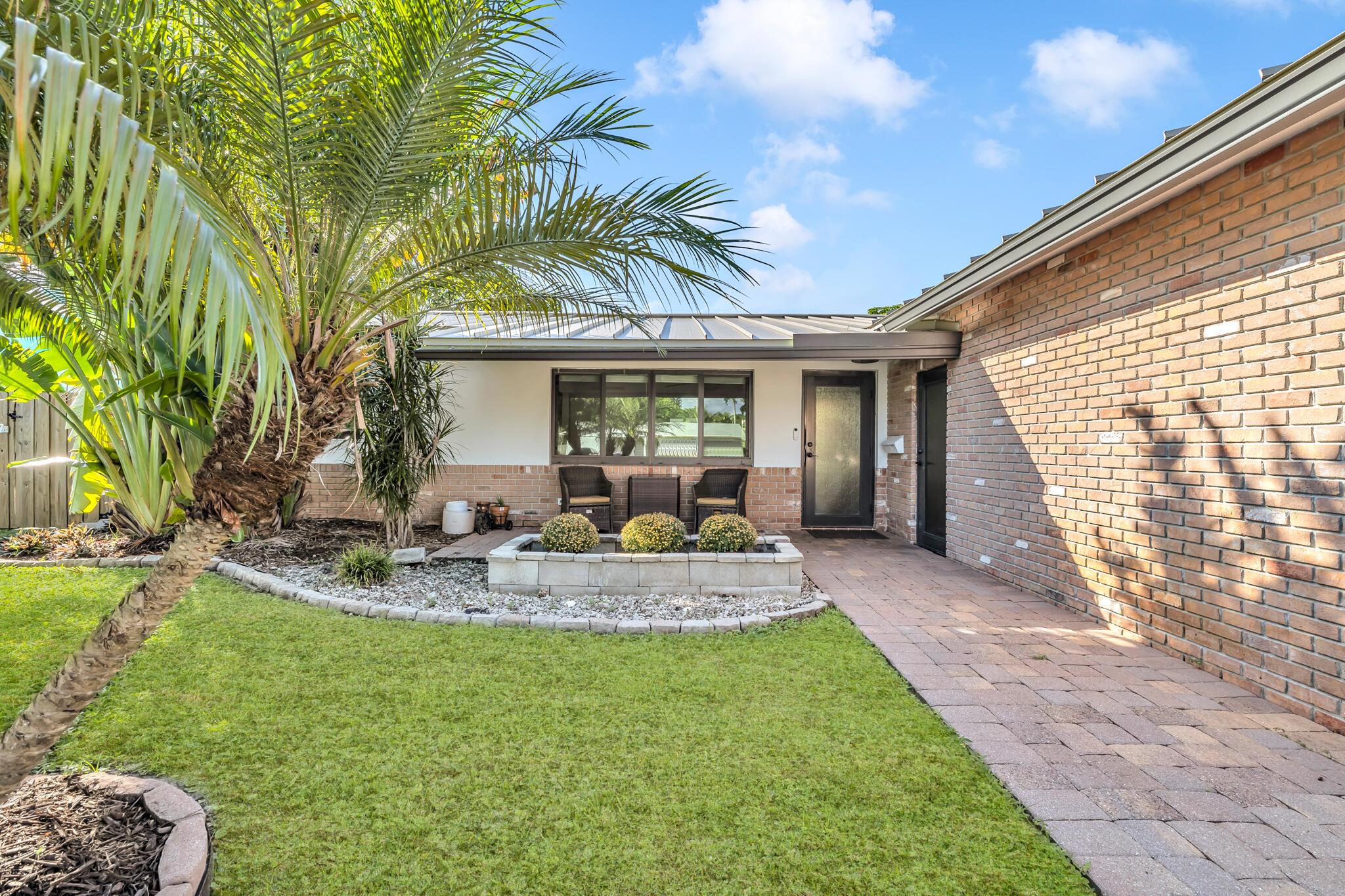 2000 NW 38th Street