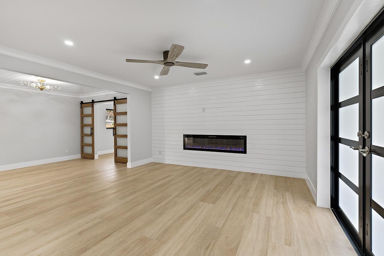 CENTRAL BEACH - Residential