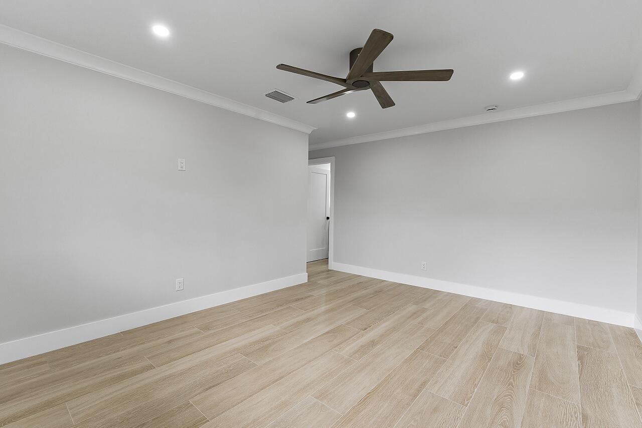 CENTRAL BEACH - Residential