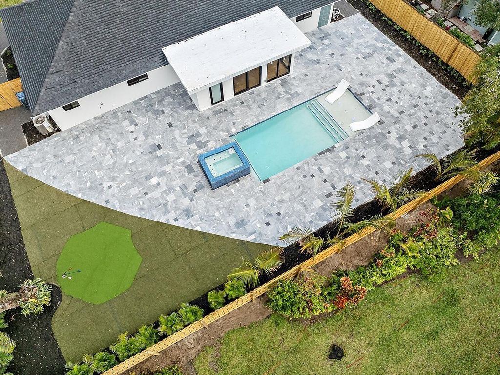 Photo of 706 Flamevine Lane, Vero Beach, FL 32963 (MLS # R11153035)