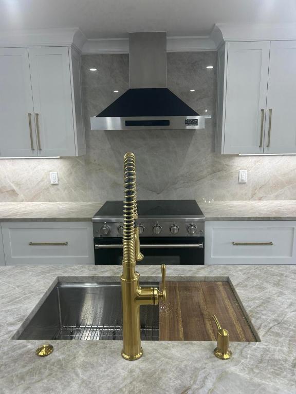 CENTRAL BEACH - Residential