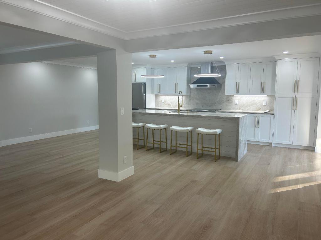 CENTRAL BEACH - Residential