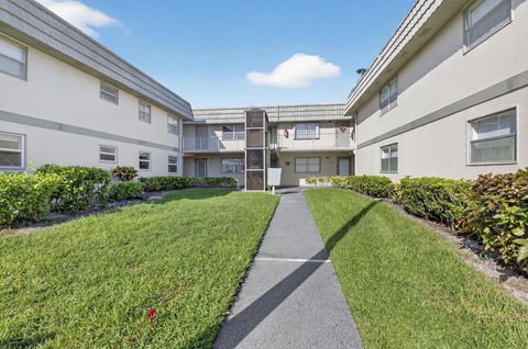 60 Brittany B Delray Beach FL 33446