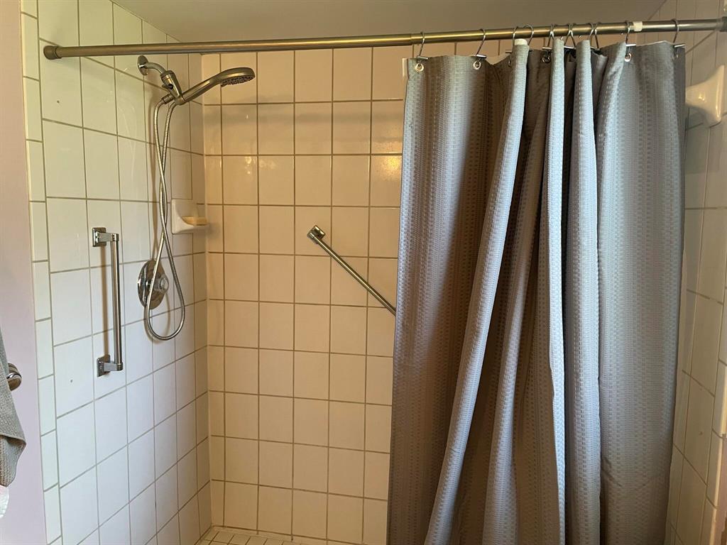 SUN VALLEY EAST CONDO - Residential