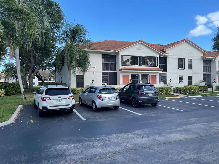 Beautiful 1st floor 2 bedroom 2 bathroom waterfront condo in the Sun Valley East Community. This property features a large eat in kitchen with plenty of cabinet space, dining room with chandelier lighting, tile floors and ceiling fans.