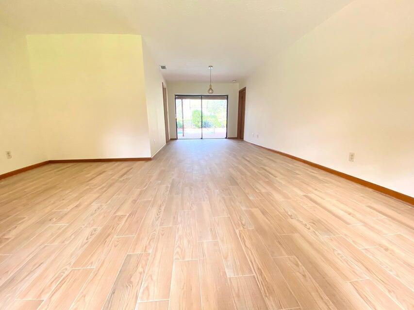 LOXAHATCHEE GARDENS - Residential Lease