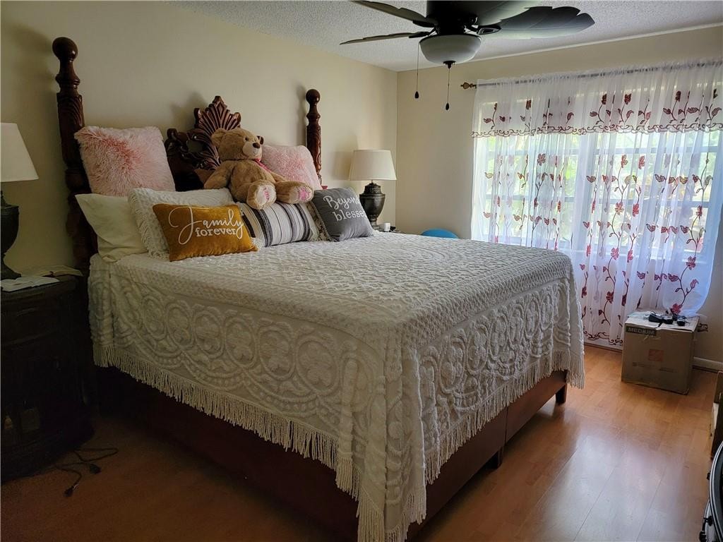 Oakbrook Village - Residential
