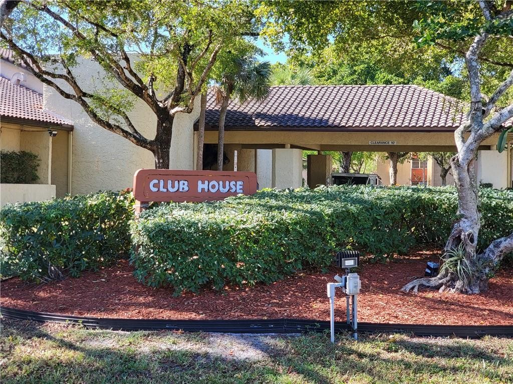 Oakbrook Village - Residential
