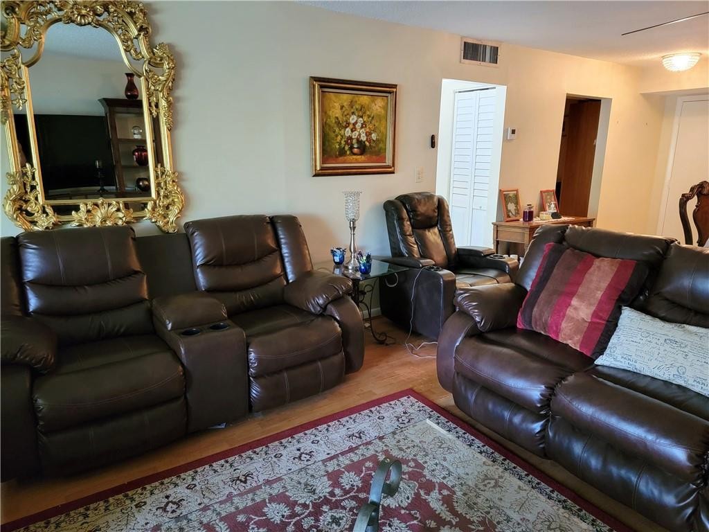 Oakbrook Village - Residential