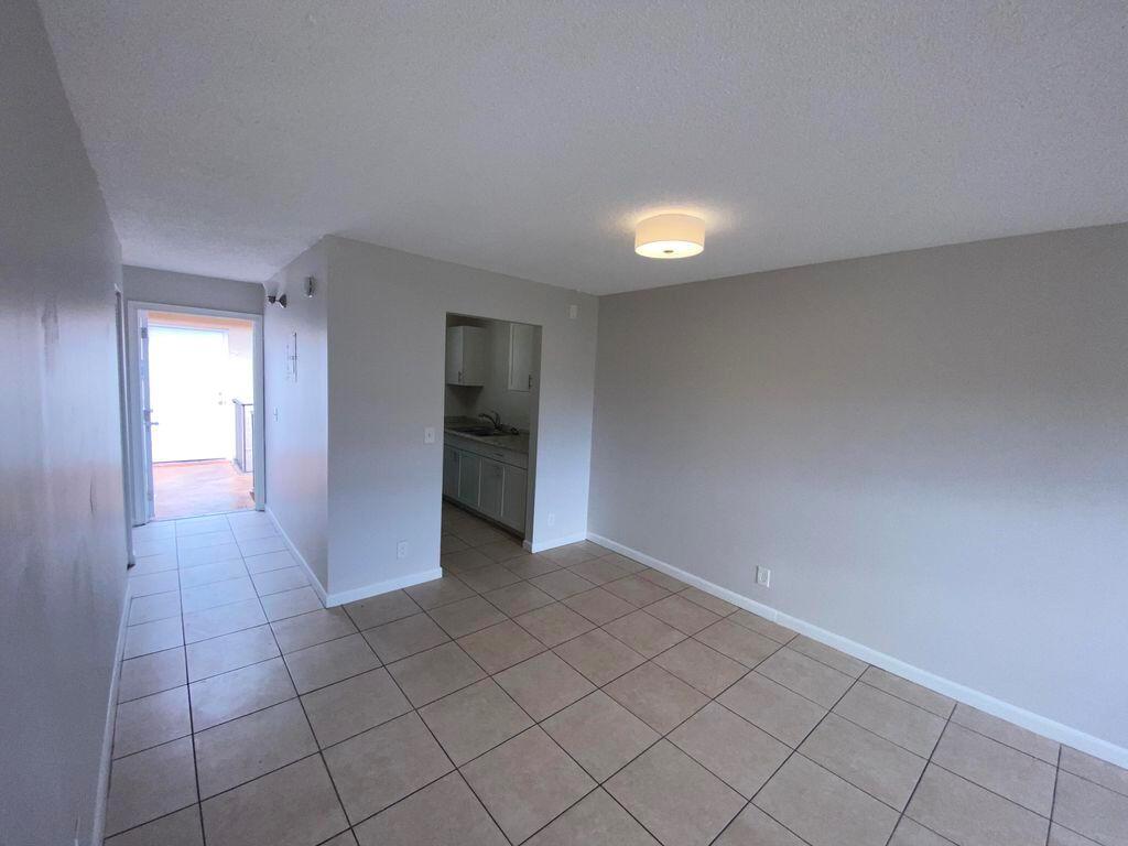 BOCA TOWNE CENTRE CONDO - Residential Lease