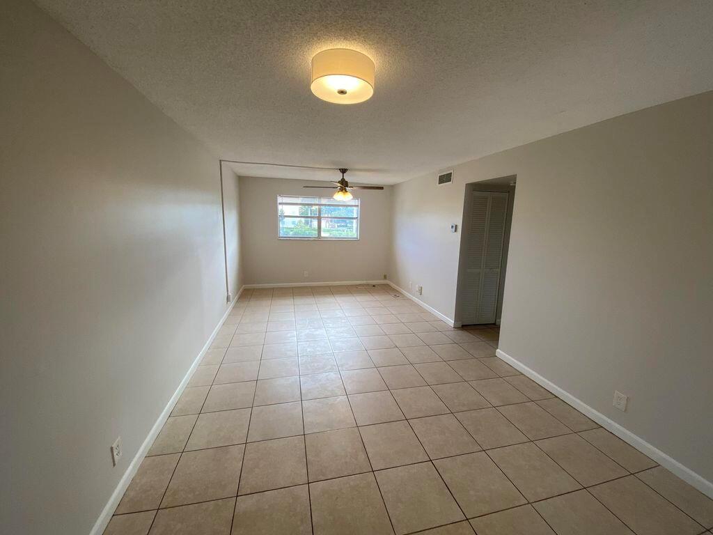 BOCA TOWNE CENTRE CONDO - Residential Lease