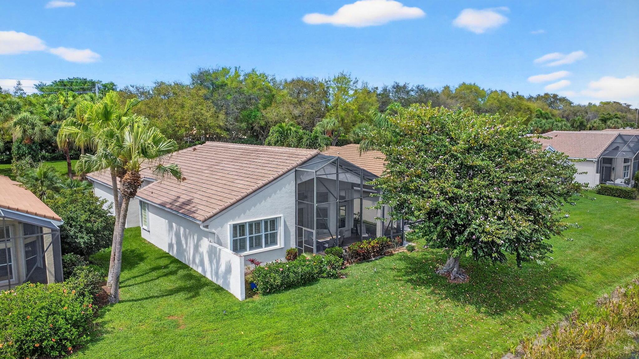 VALENCIA FALLS - Residential