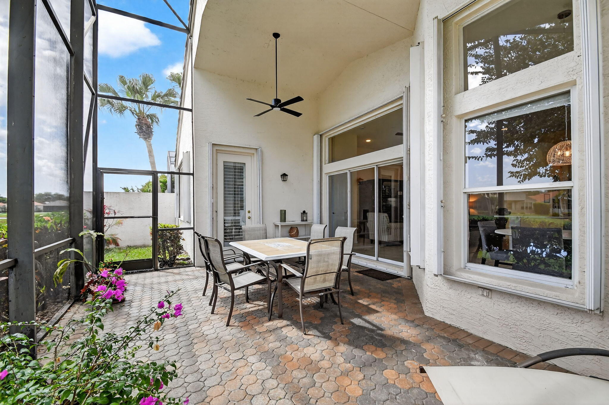 VALENCIA FALLS - Residential