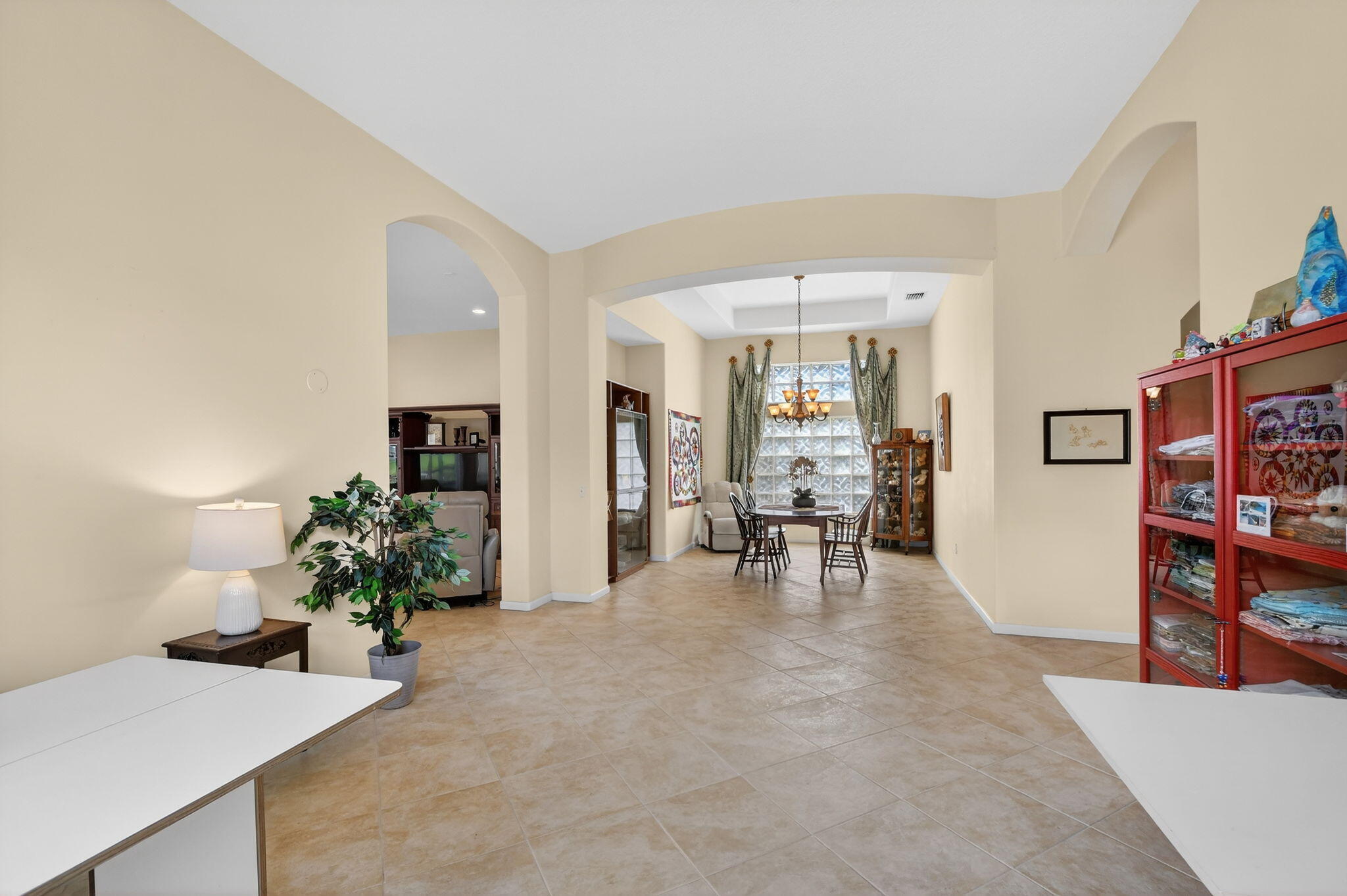 VALENCIA FALLS - Residential