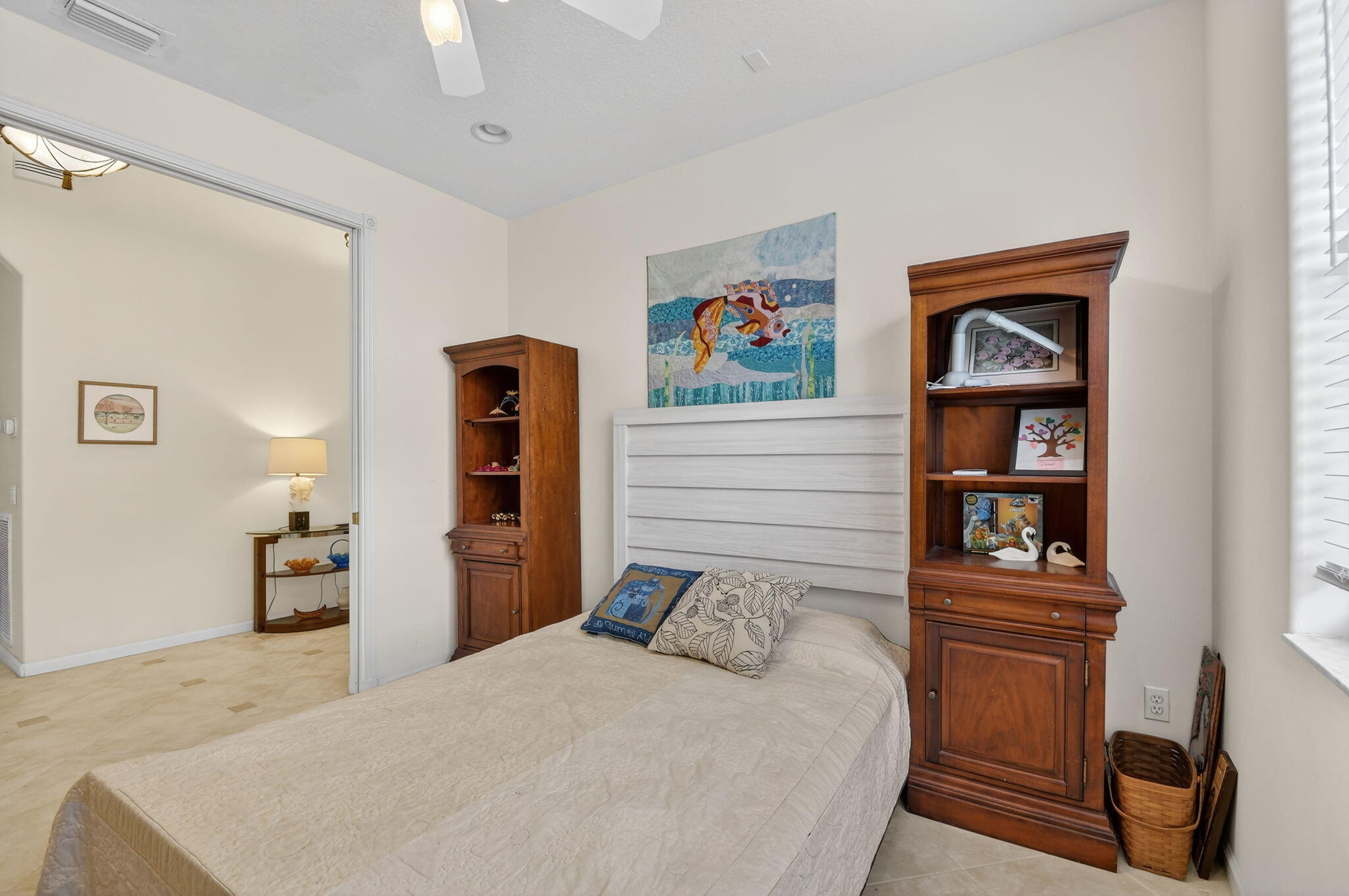 VALENCIA FALLS - Residential