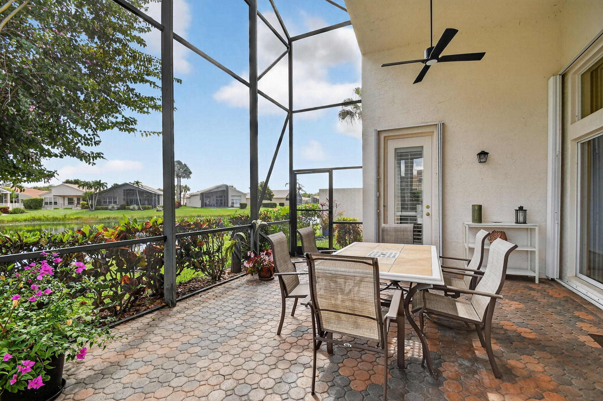 VALENCIA FALLS - Residential