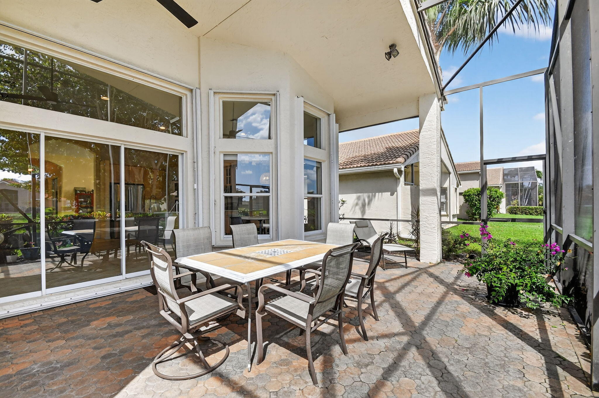 VALENCIA FALLS - Residential