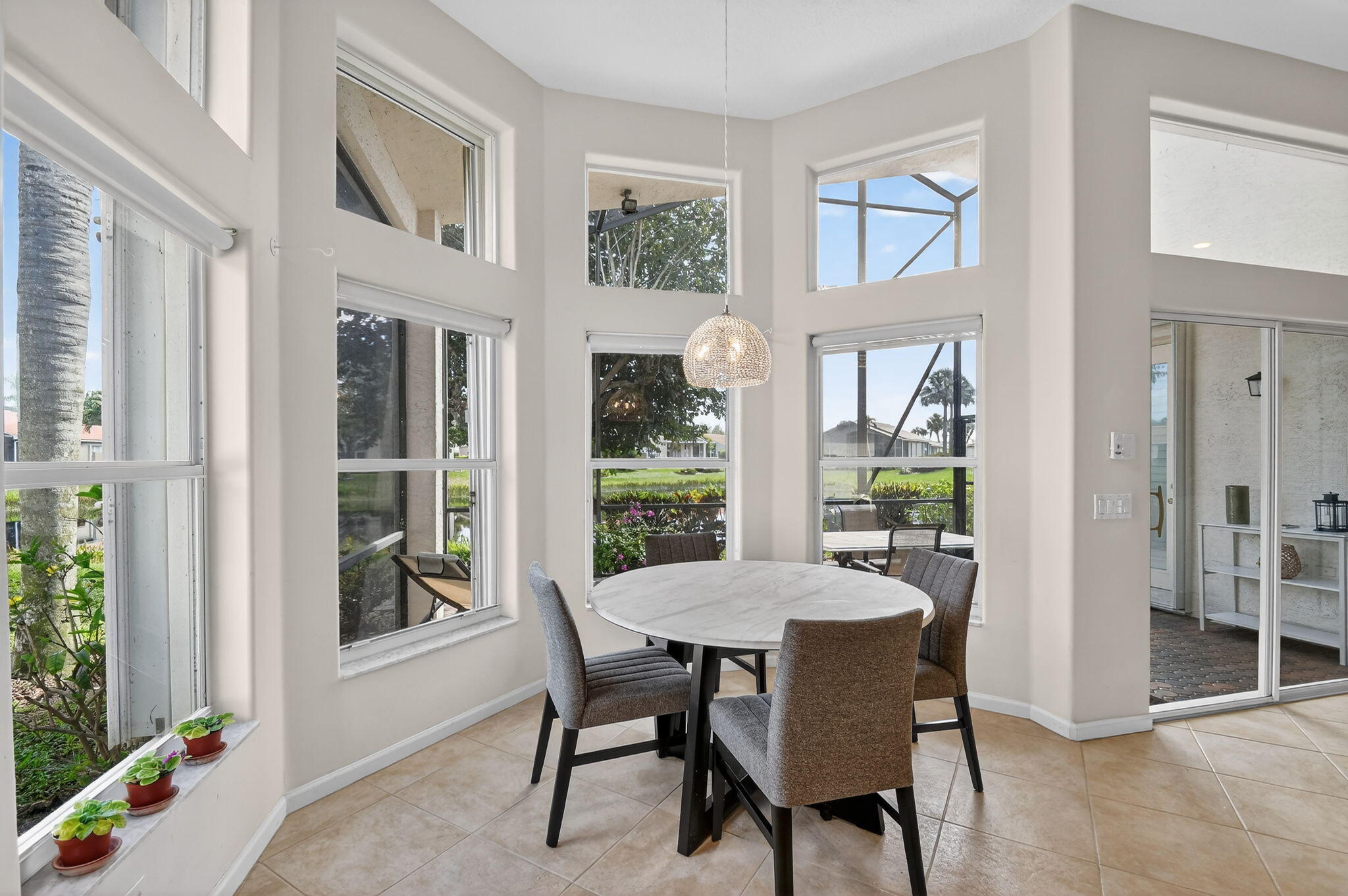 VALENCIA FALLS - Residential