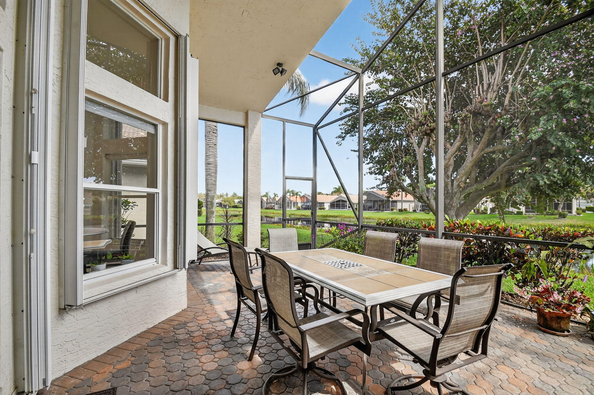 VALENCIA FALLS - Residential