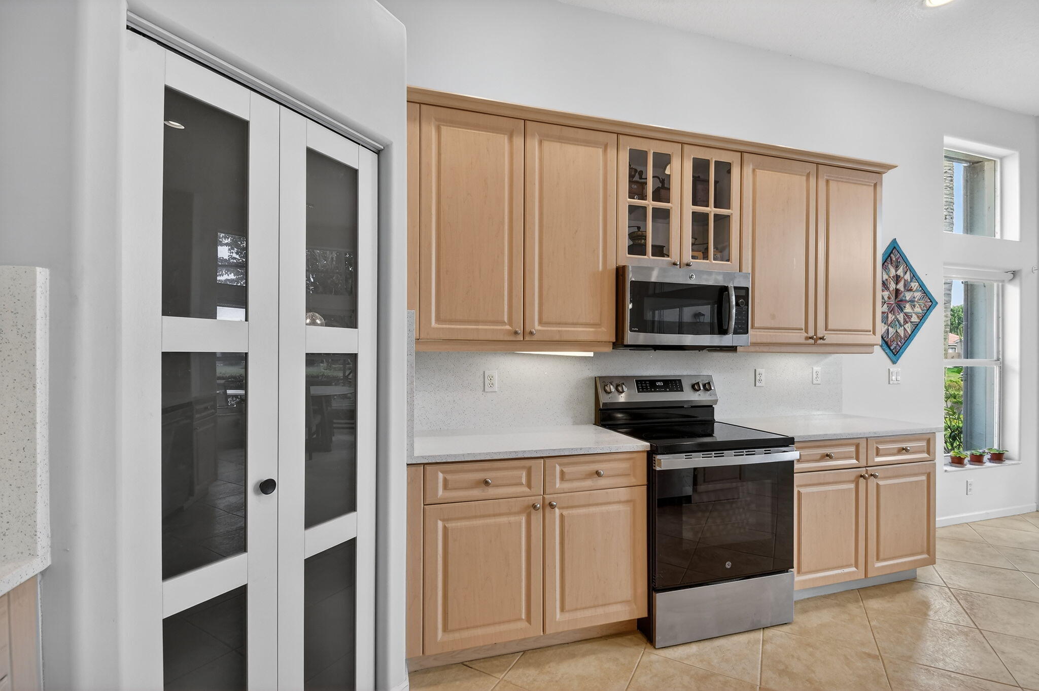 VALENCIA FALLS - Residential