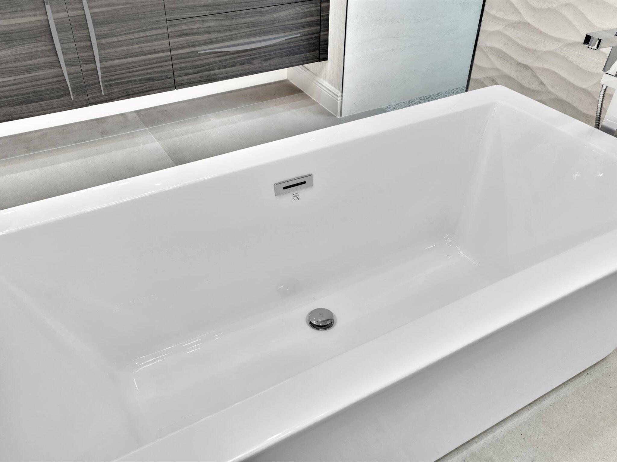 ROYAL PALM POLO - Residential