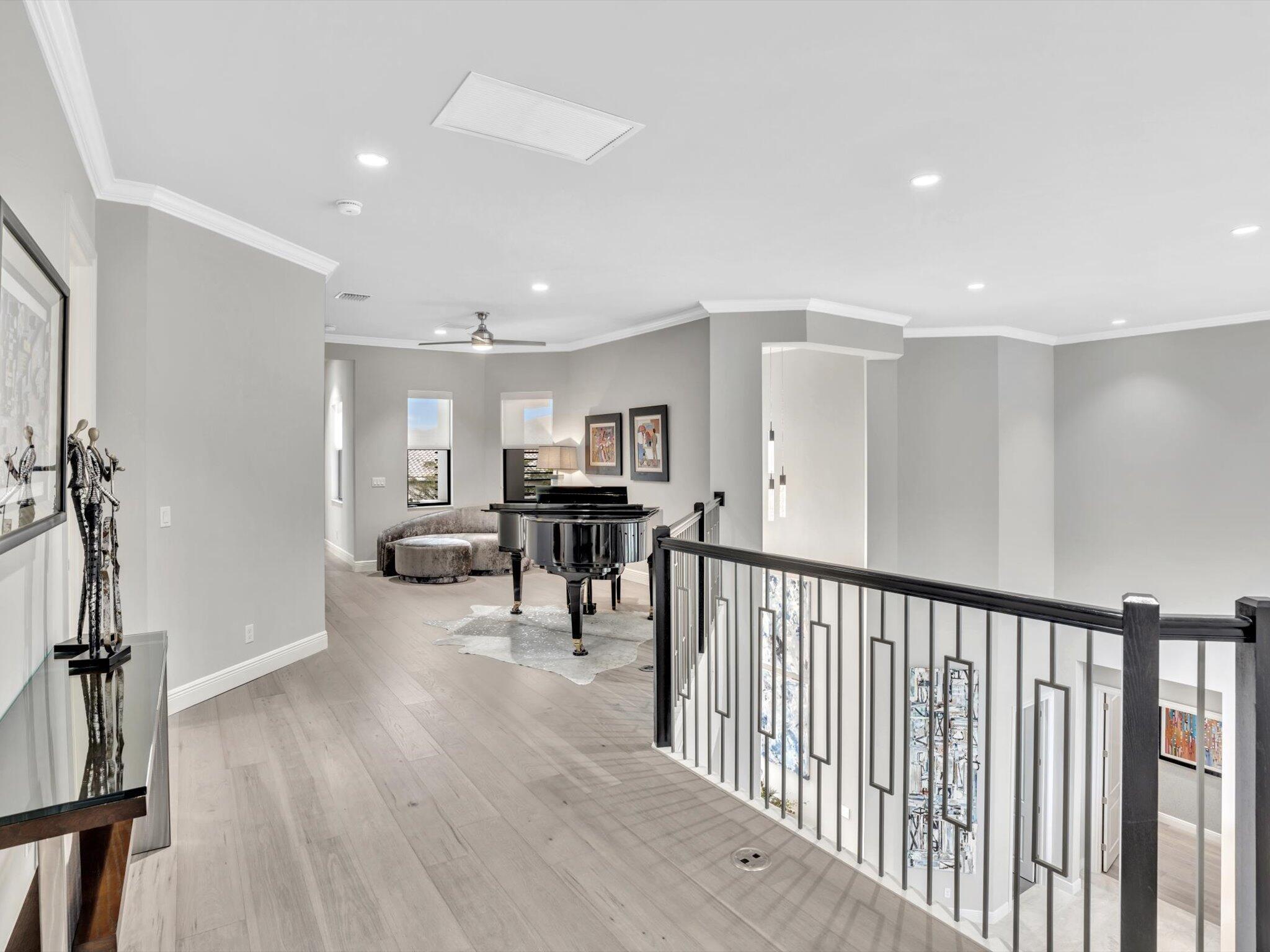 ROYAL PALM POLO - Residential