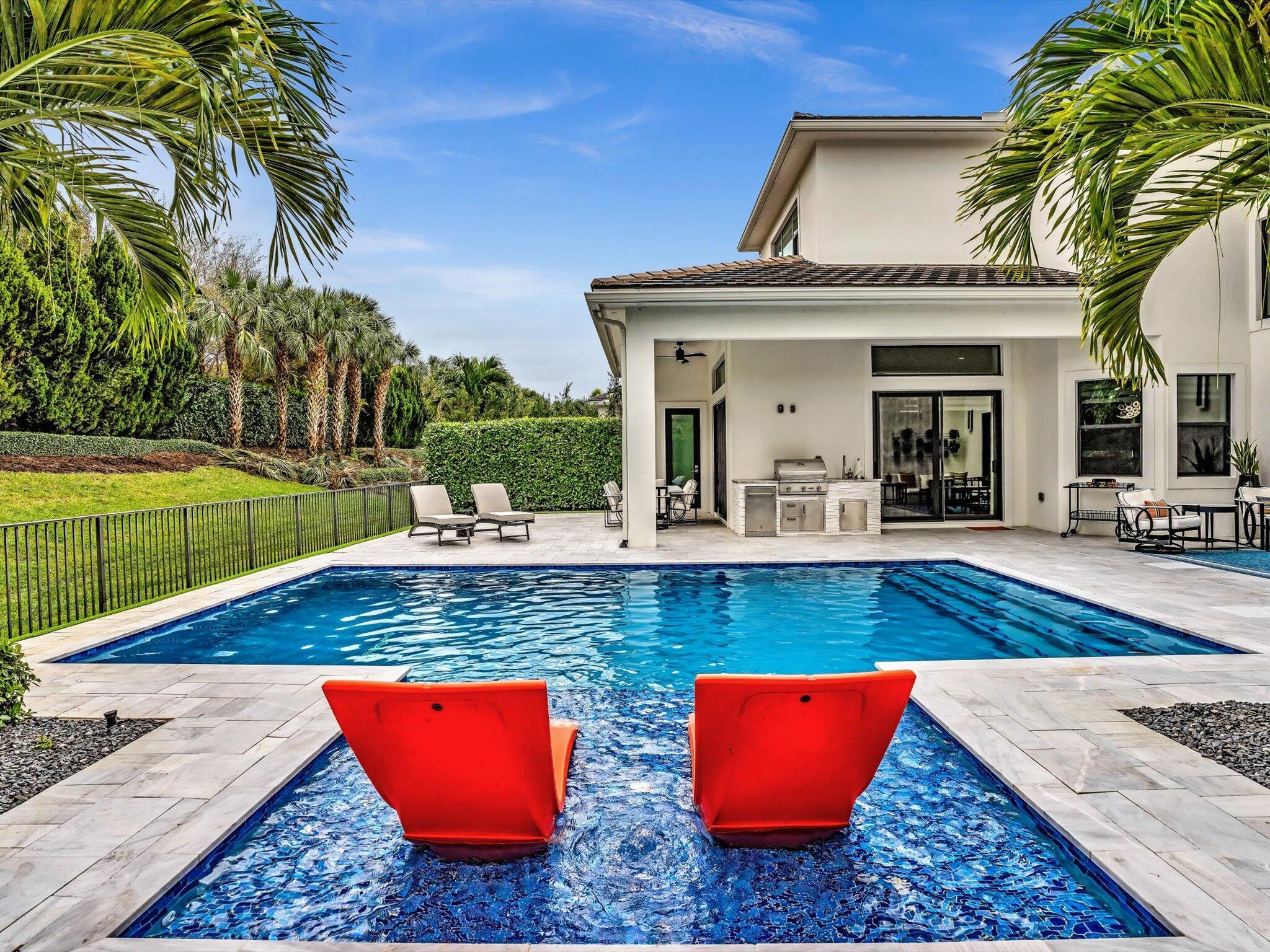 ROYAL PALM POLO - Residential
