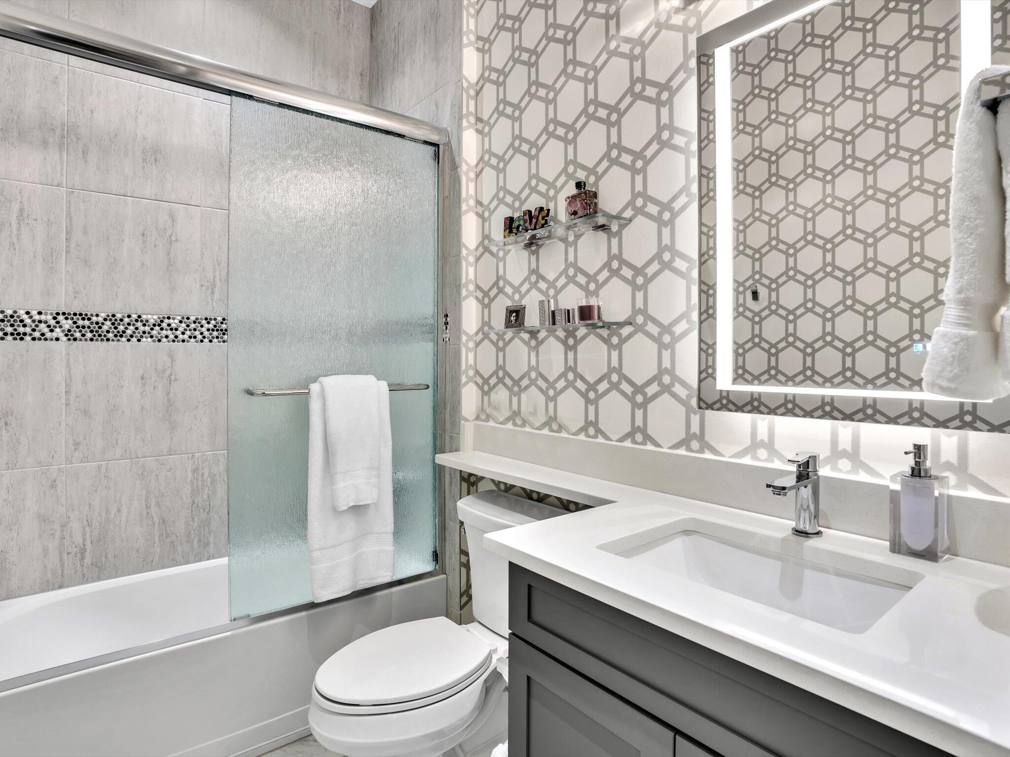 ROYAL PALM POLO - Residential