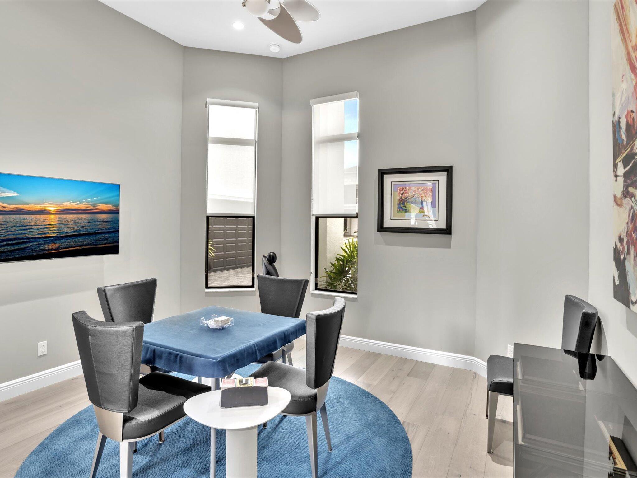 ROYAL PALM POLO - Residential