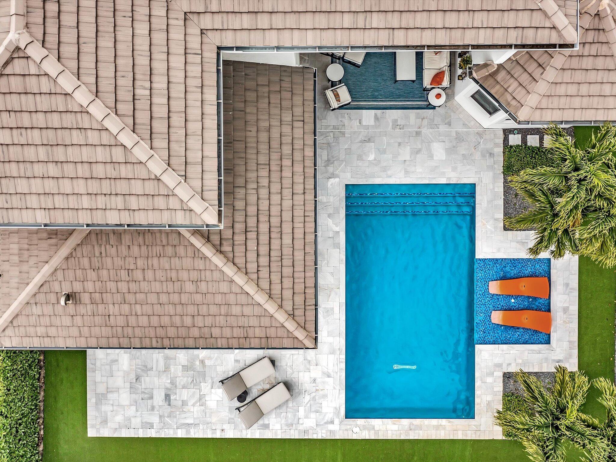 ROYAL PALM POLO - Residential