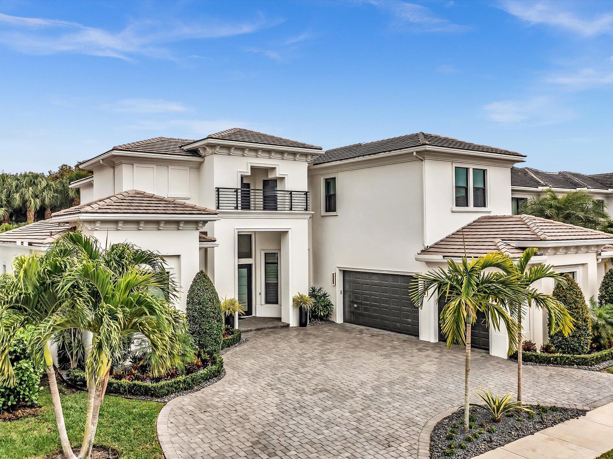 ROYAL PALM POLO - Residential