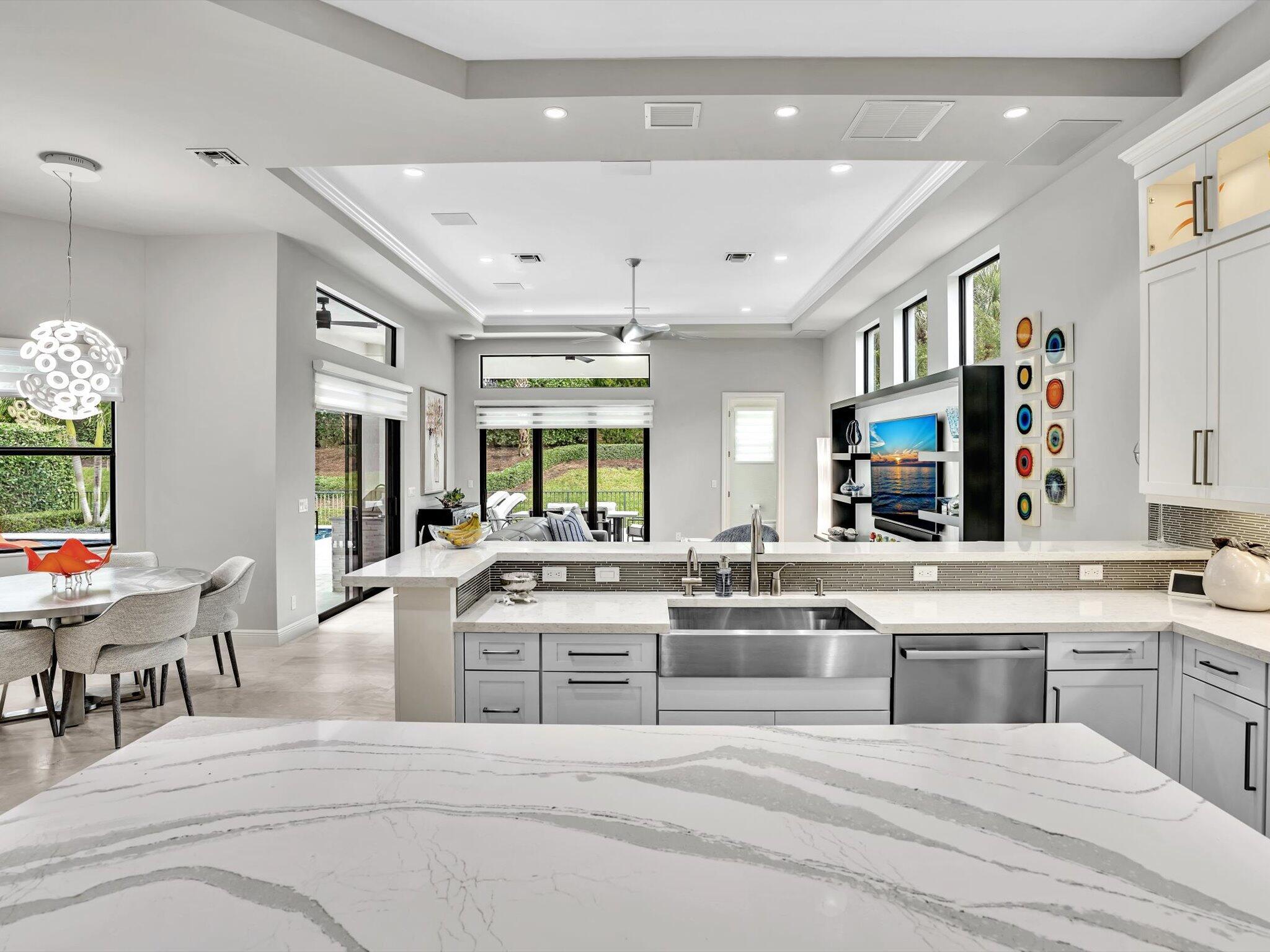 ROYAL PALM POLO - Residential