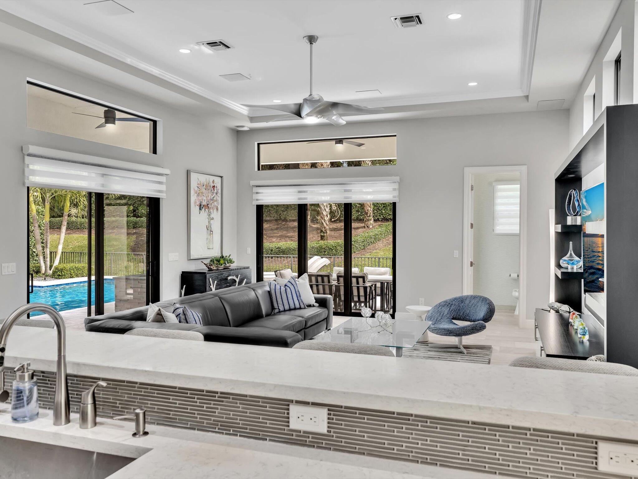 ROYAL PALM POLO - Residential