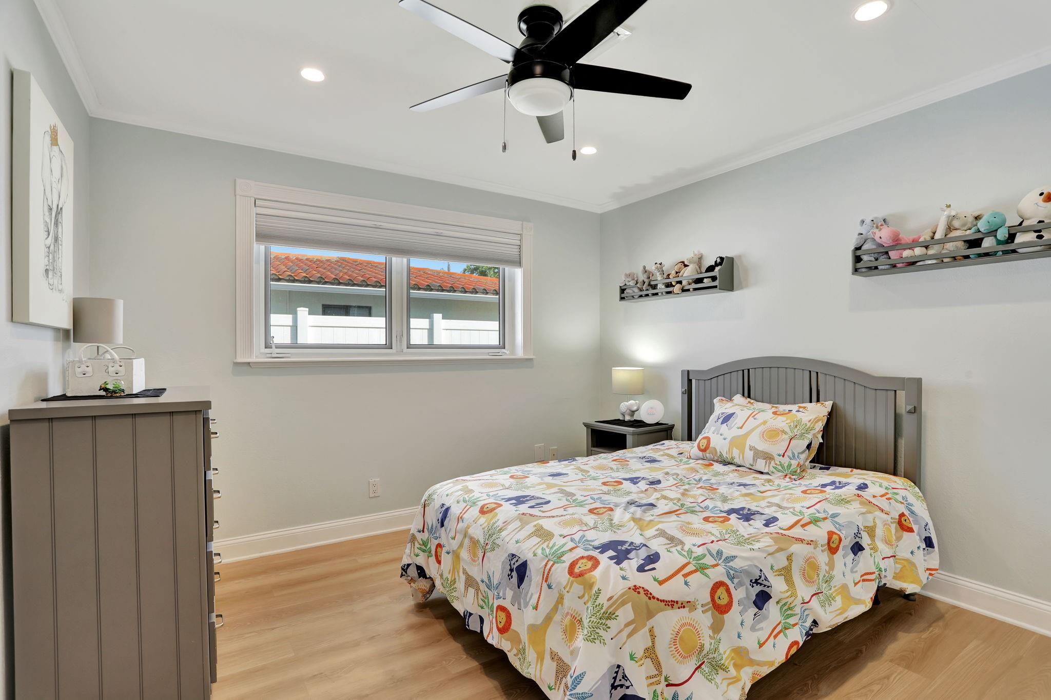 Eastway Park Sec 4 52-22 - Residential