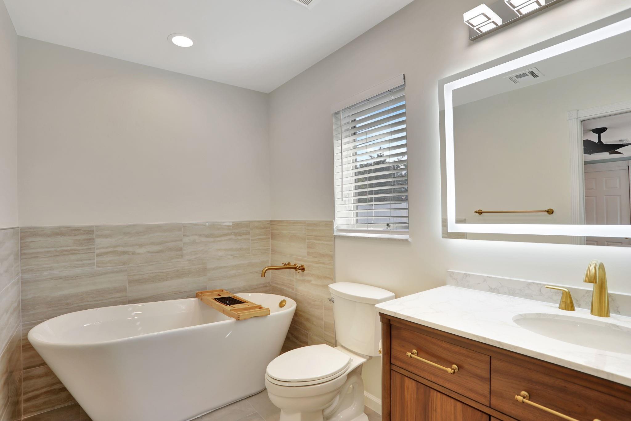 Eastway Park Sec 4 52-22 - Residential