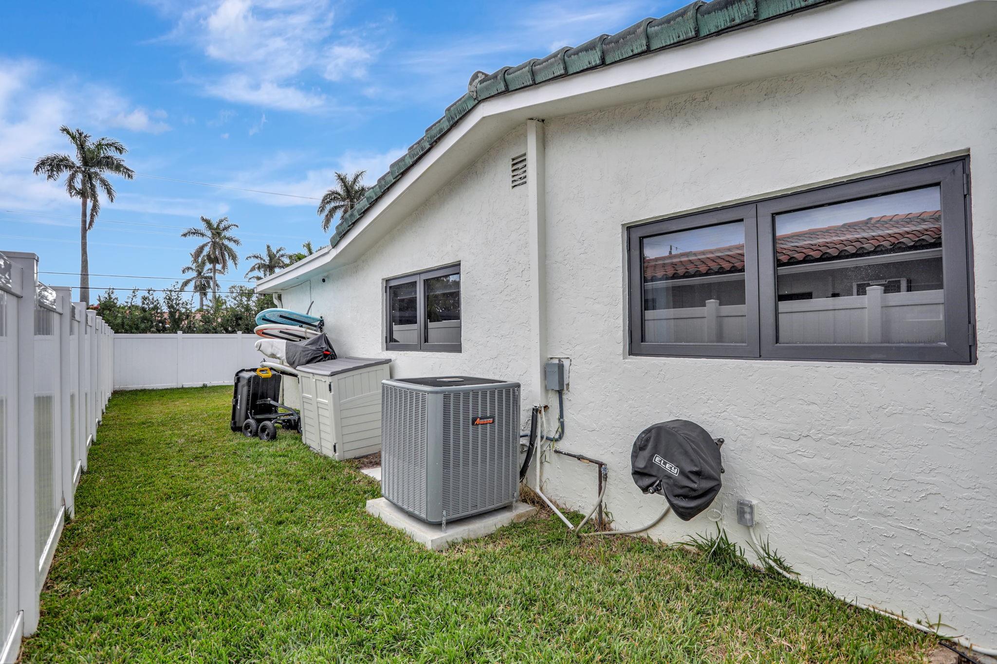 Eastway Park Sec 4 52-22 - Residential