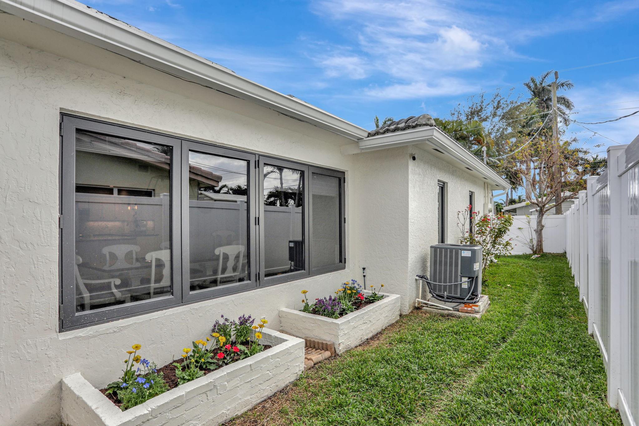 Eastway Park Sec 4 52-22 - Residential