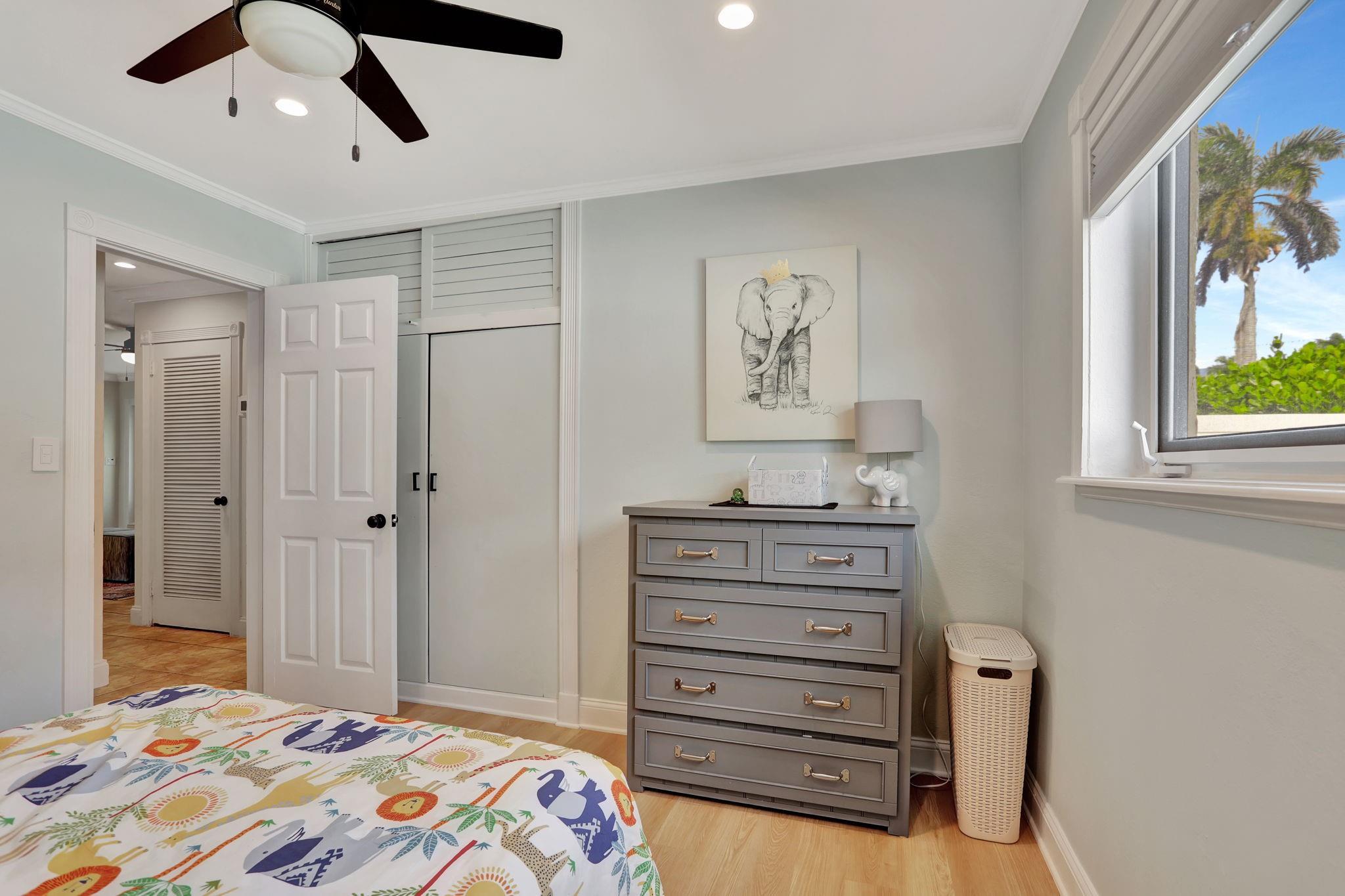 Eastway Park Sec 4 52-22 - Residential
