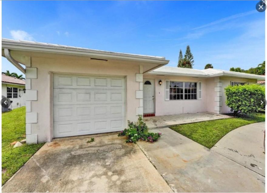 Great Location in Boca Raton! Single family home 3 bedrooms/2 bath, new roof, newer paint, newer kitchen, newer bathroom, newer flooring. play area for children on an oversized lot. Single car garage, A/C installed 12/2021. Home is located on a cul de sac with easy access to major highways, shopping ,parks and restaurants. Great school area. Wont last. NO gate community. NO HOA approval need. NO PET. Move in by April 1. 2026