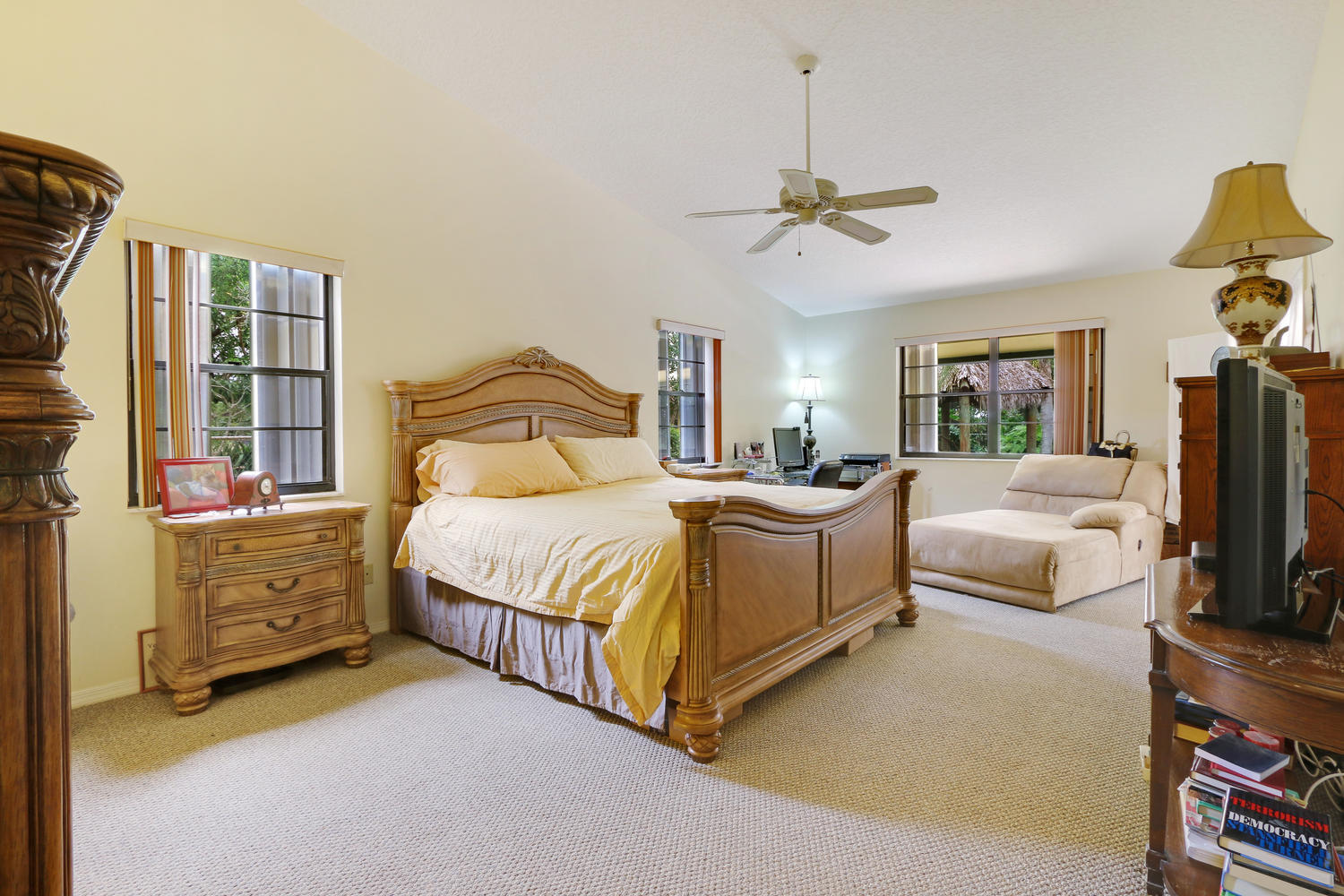 TEQUESTA PINES - Residential